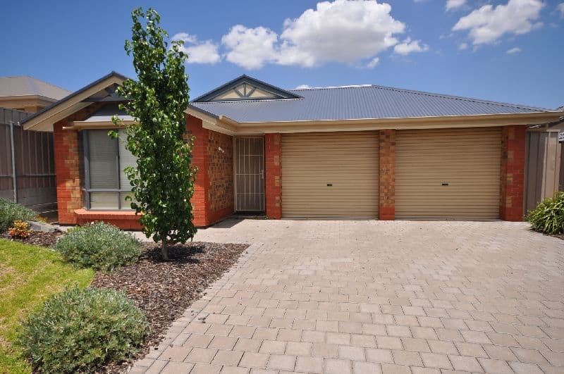 6 Hampshire Drive, CRAIGMORE SA 5114, Craigmore - Image 1