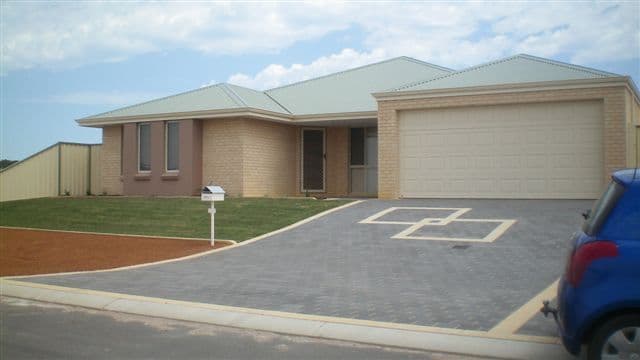 3 Mandalay, WANDINA WA 6530, Wandina - Image 1