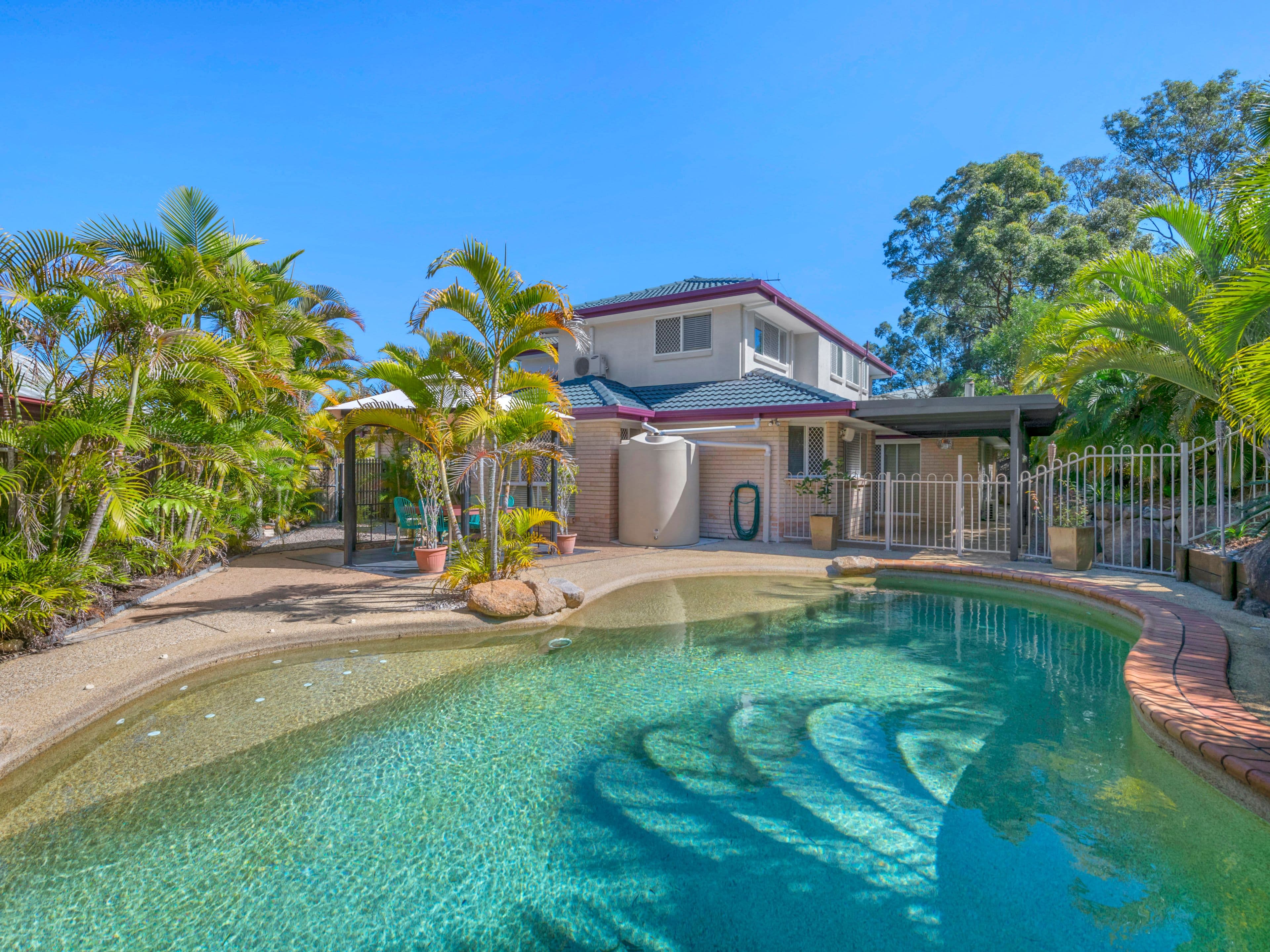 9 Blaxland Close, Albany Creek QLD 4035, Albany Creek - Thumbnail 2