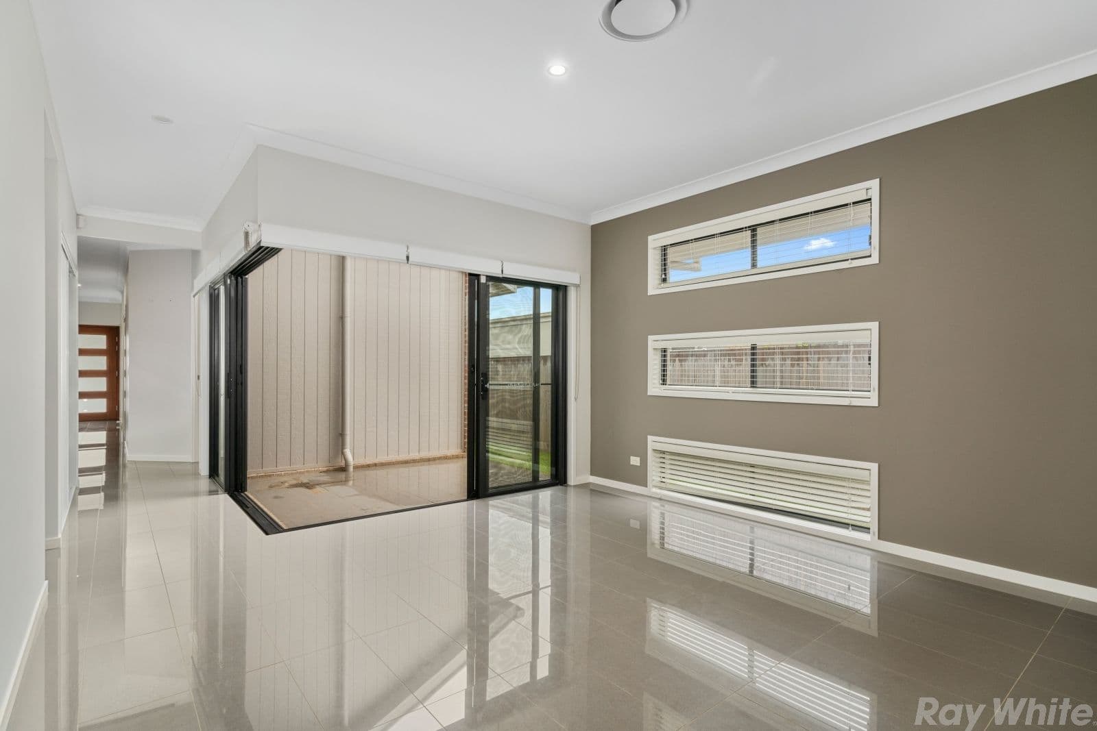 17 Coggins Street, Caboolture South QLD 4510, Caboolture South - Thumbnail 6