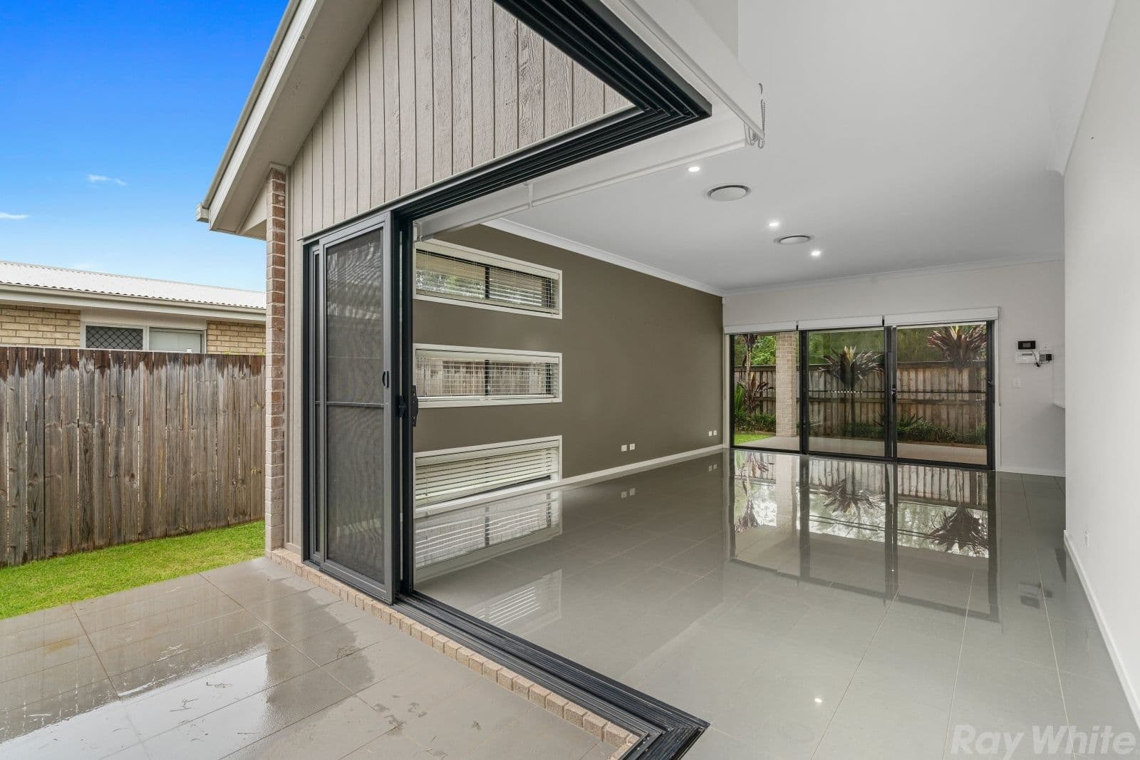 17 Coggins Street, Caboolture South QLD 4510, Caboolture South - Thumbnail 7