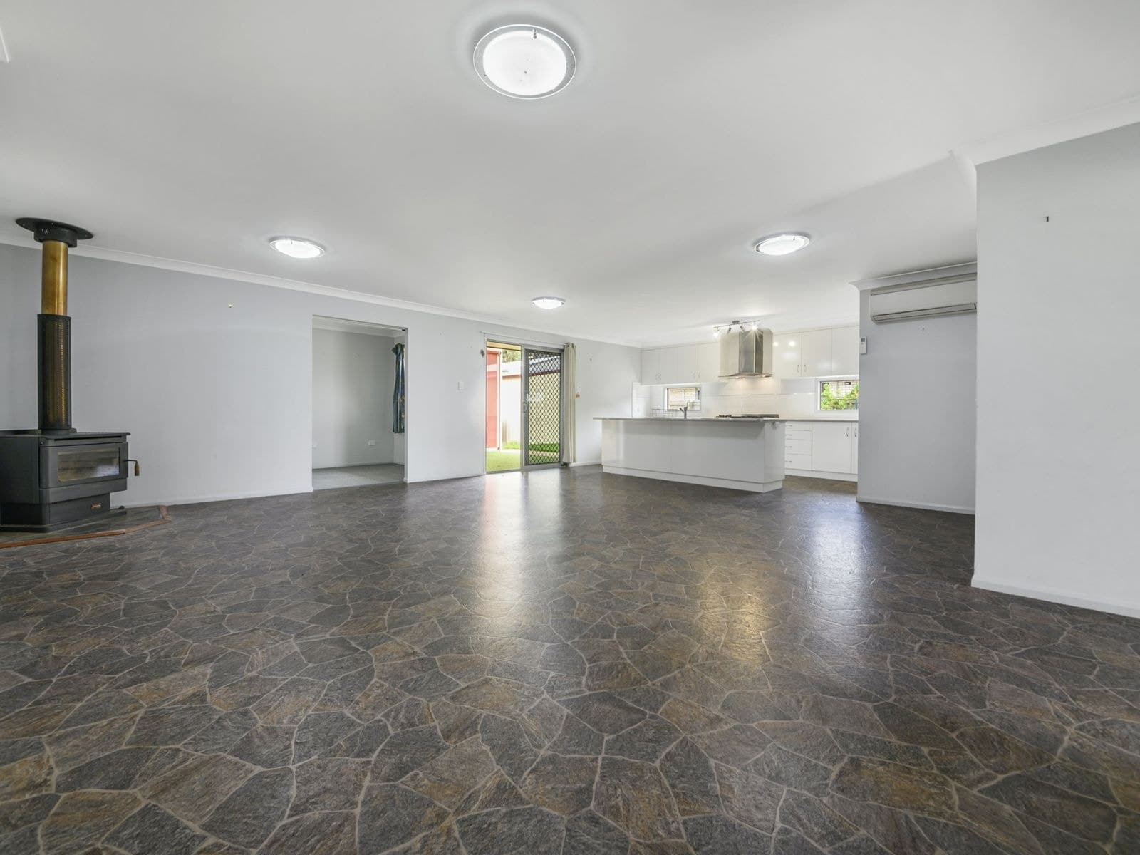 32 Himyar Drive, Warwick - Thumbnail 8