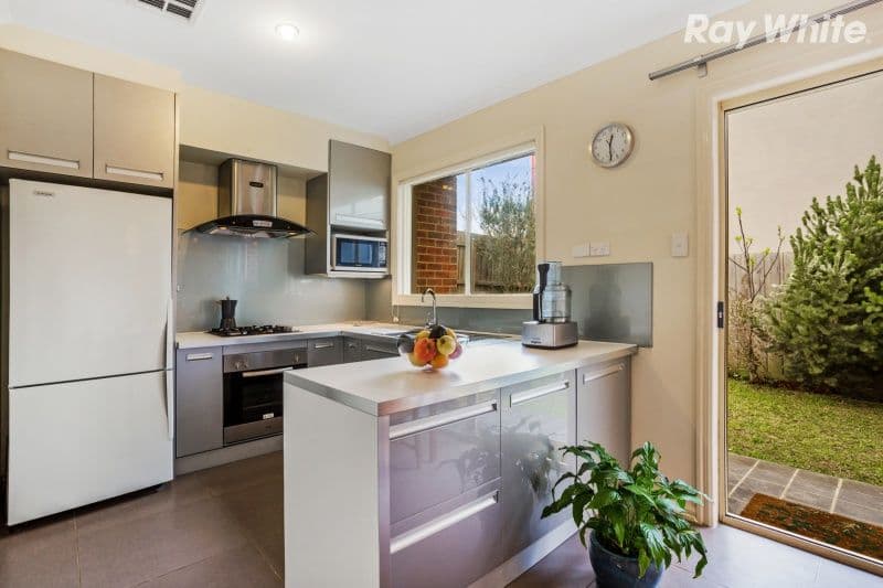 19 King Street, Bayswater VIC 3153, Bayswater - Thumbnail 2