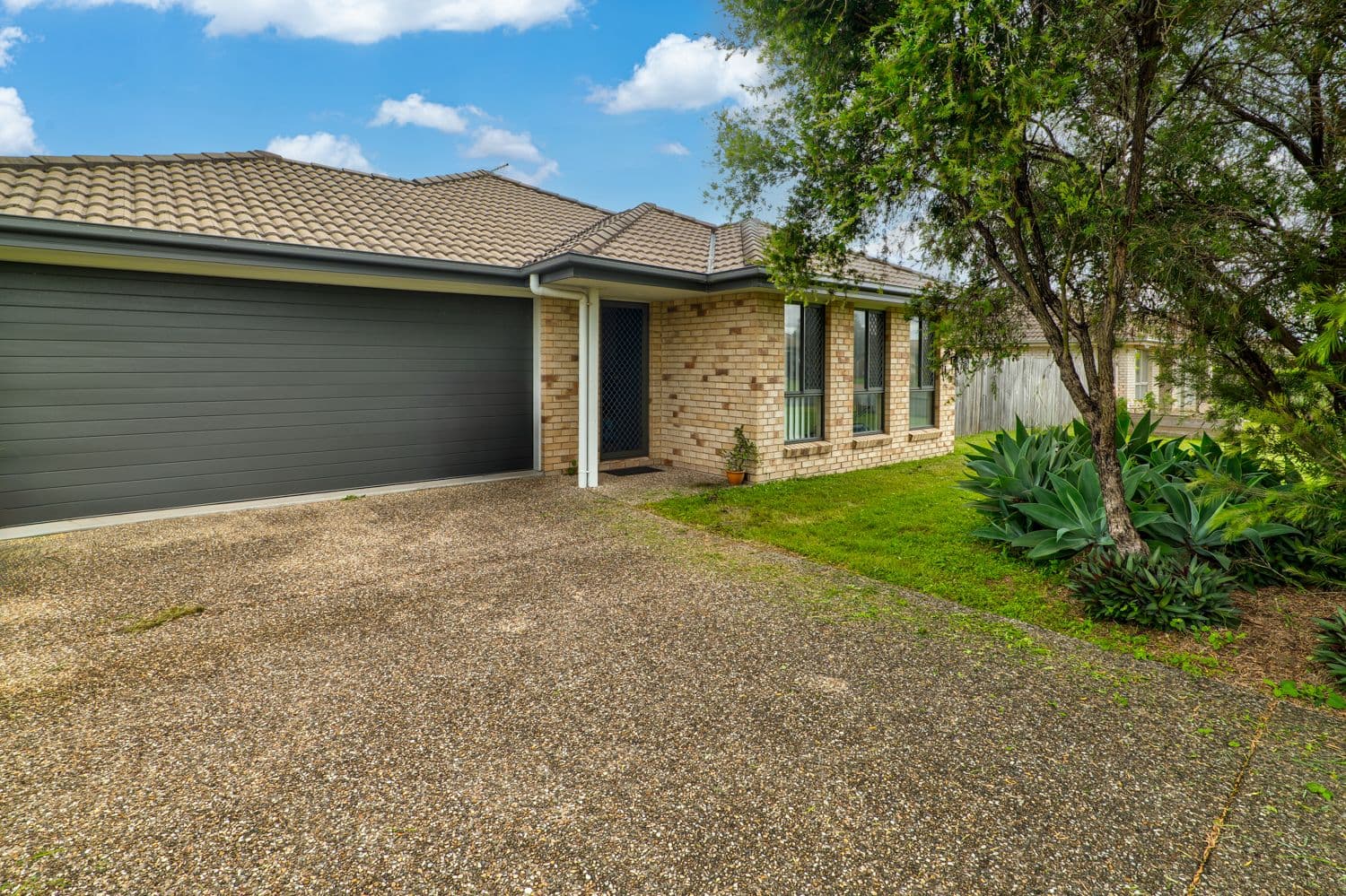 20 McInnes Street, Lowood QLD 4311, Lowood - Thumbnail 4