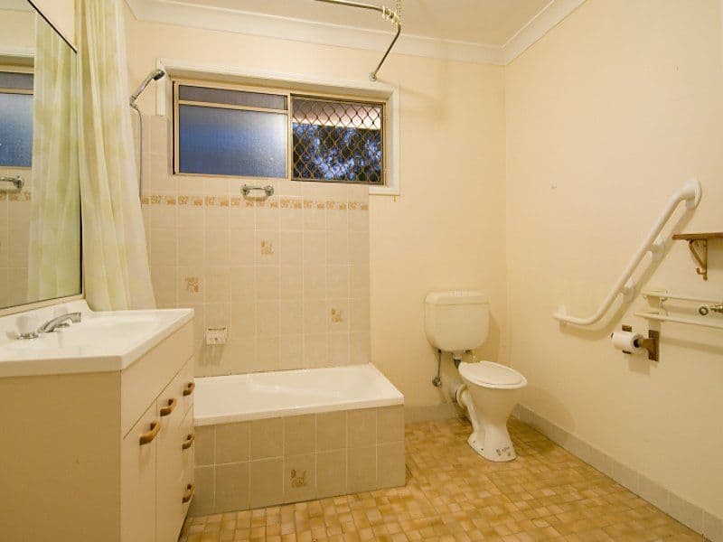 1307 Bribie Island Road, NINGI QLD 4511, Ningi - Thumbnail 5