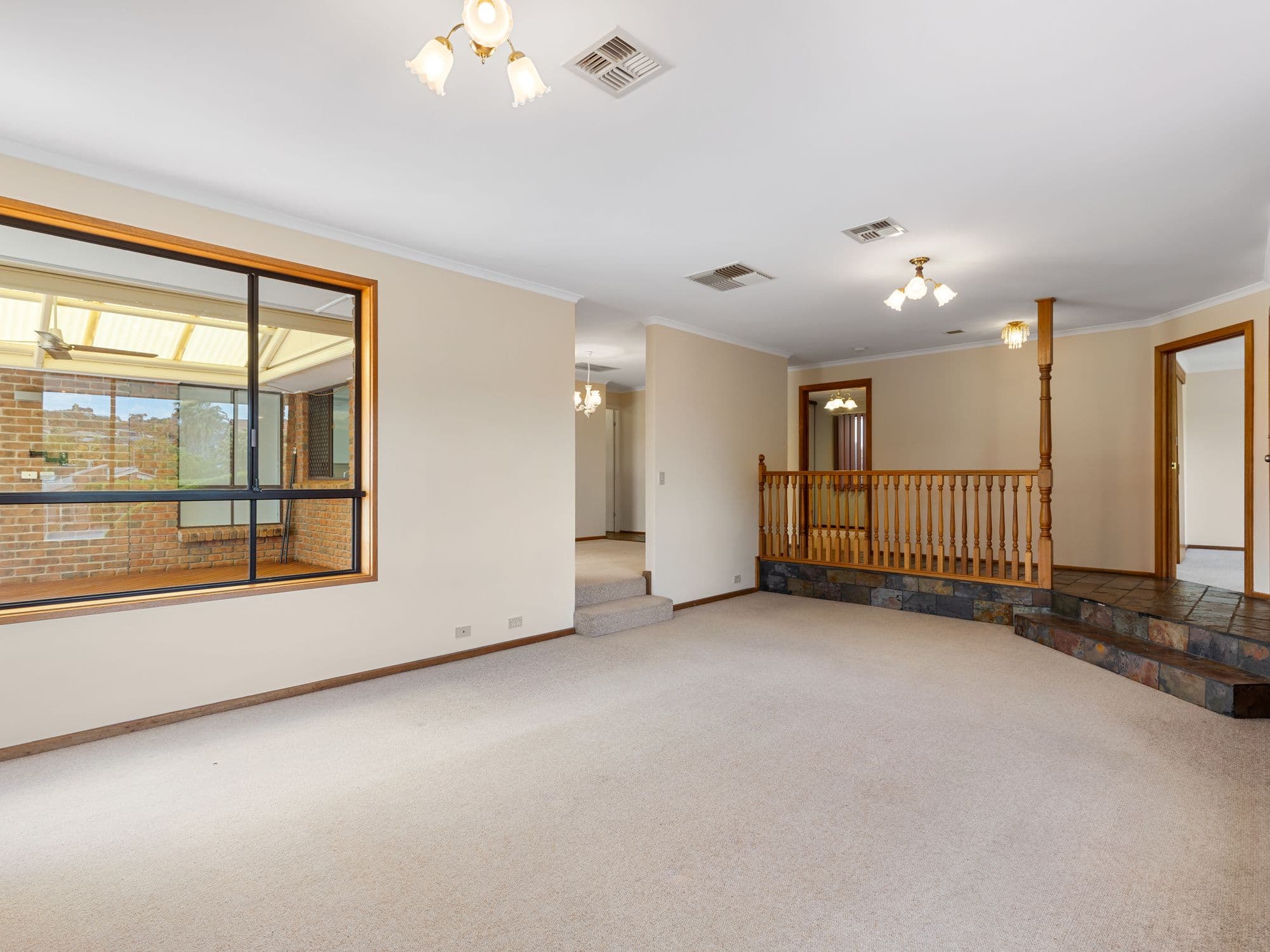6 Duntroon Close, Hallett Cove SA 5158, Hallett Cove - Thumbnail 5