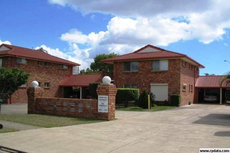 160  Barrier Reef Drive, MERMAID WATERS QLD 4218, Mermaid Waters - Thumbnail 2