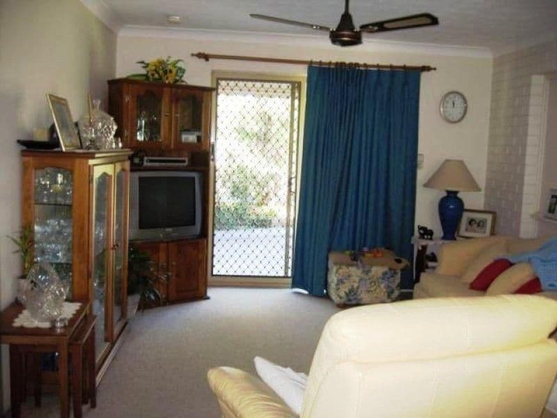 160  Barrier Reef Drive, MERMAID WATERS QLD 4218, Mermaid Waters - Thumbnail 3