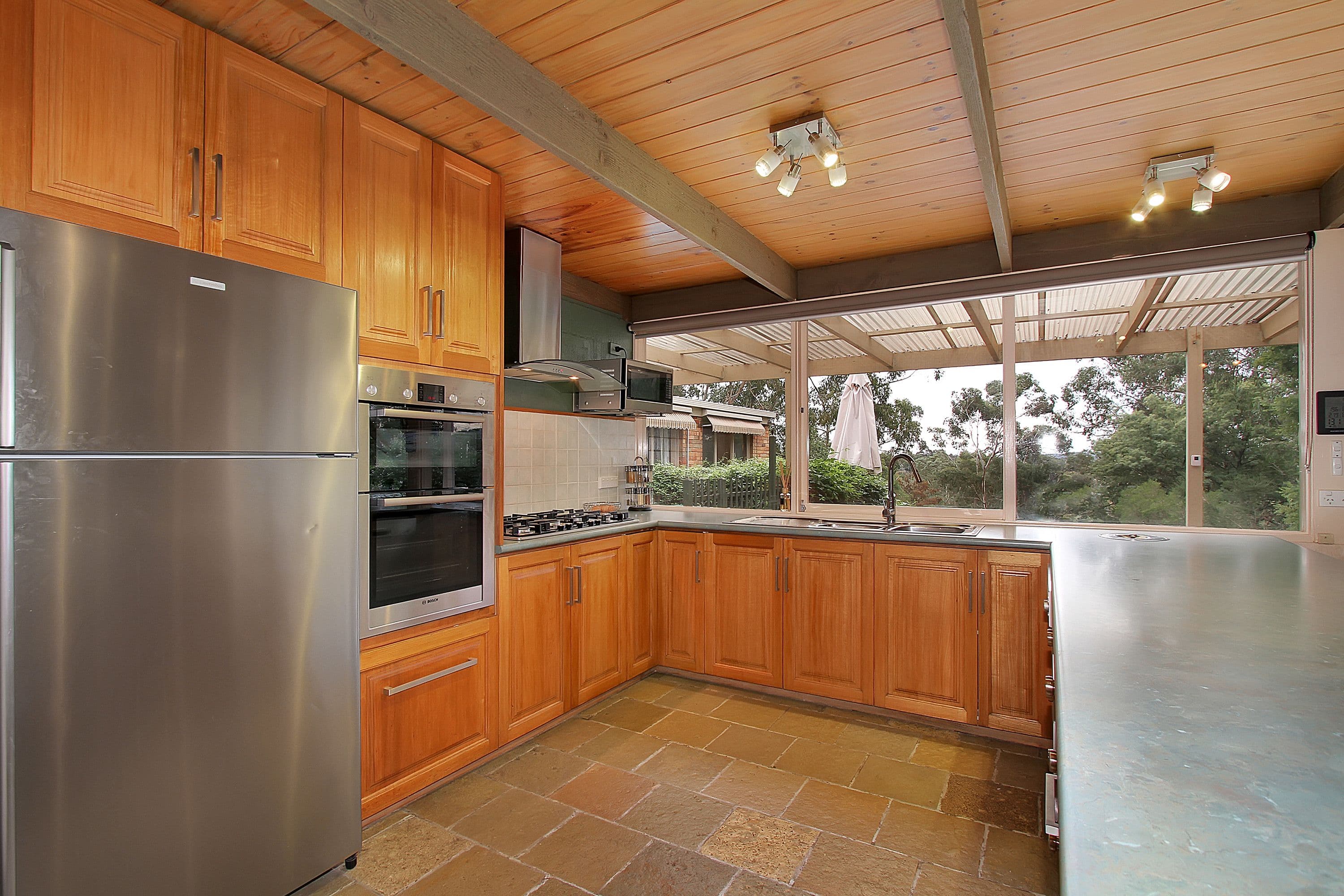6 Mountain Drive, Mooroolbark VIC 3138, Mooroolbark - Thumbnail 7