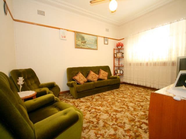 61 Beatty Parade, GEORGES HALL NSW 2198, Georges Hall - Thumbnail 2