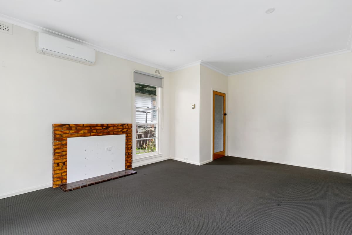 18 Angus Street, MORWELL VIC 3840, Morwell - Thumbnail 2