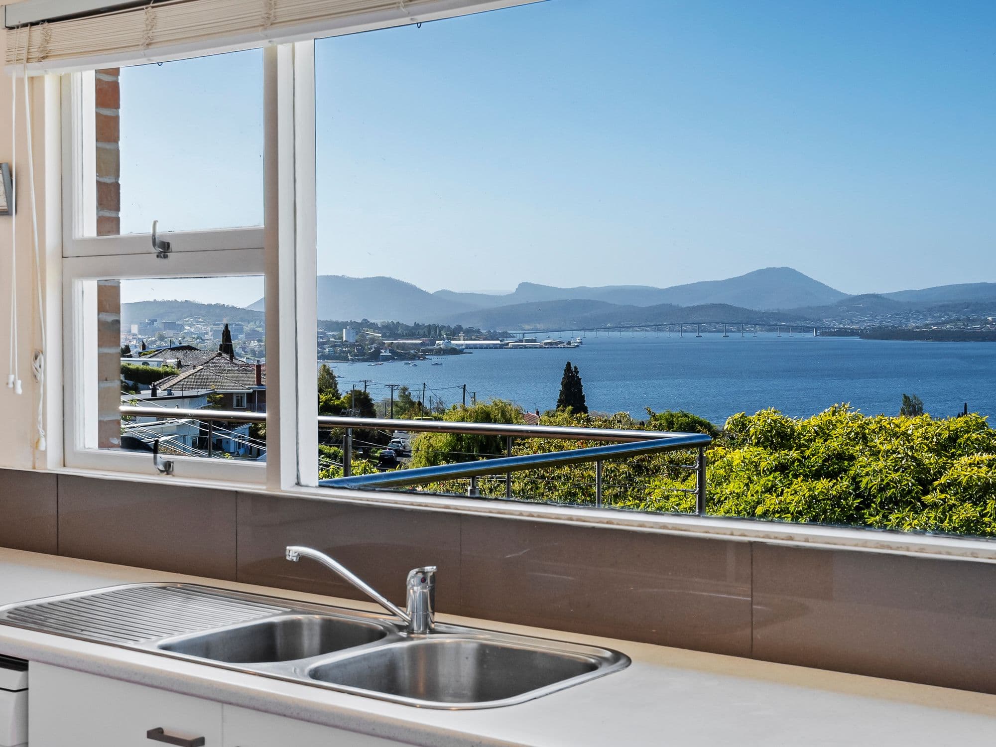 17 Wandeet Place, Sandy Bay TAS 7005, Sandy Bay - Thumbnail 7