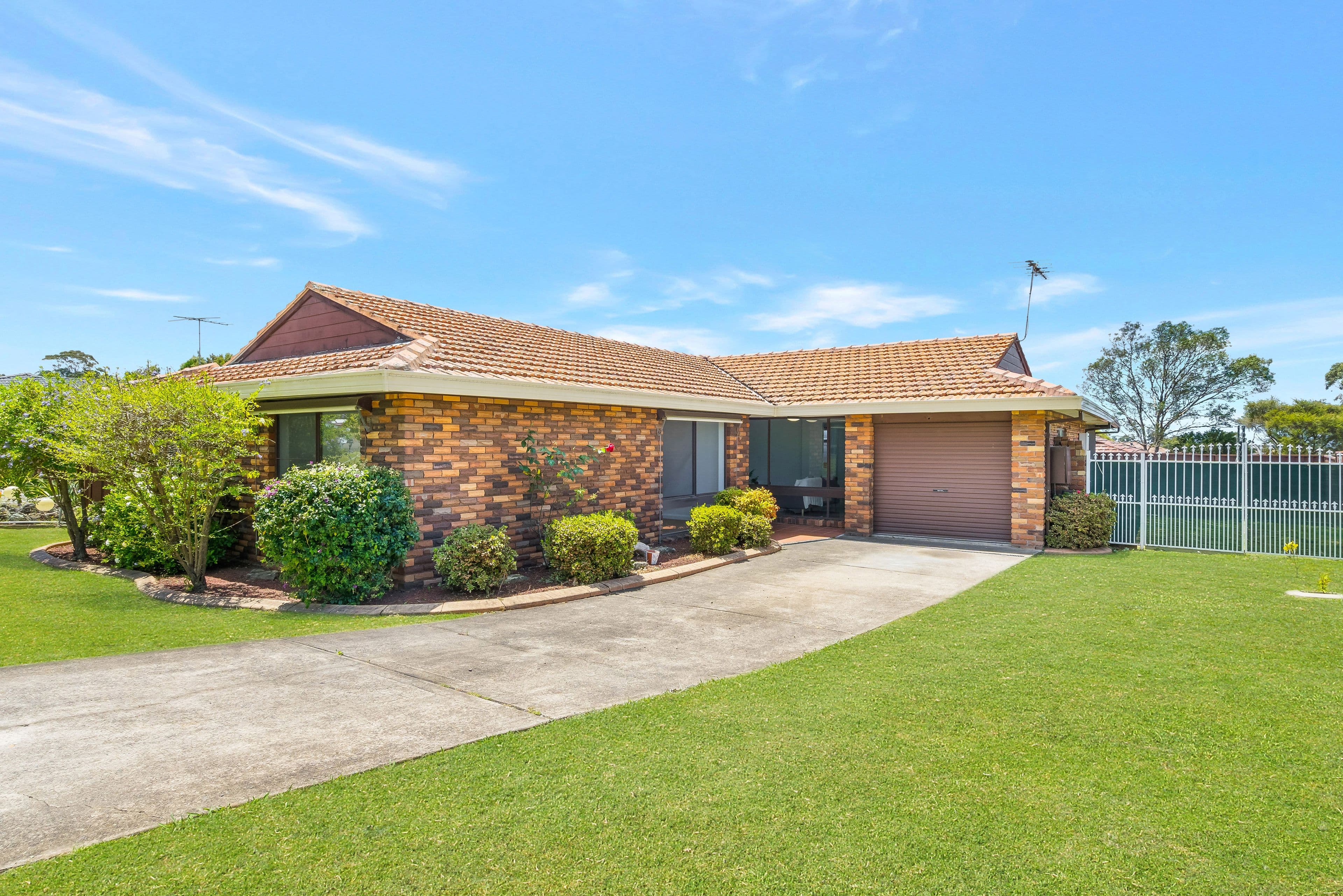 7 Loxton Place, Bossley Park NSW 2176, Bossley Park - Image 1