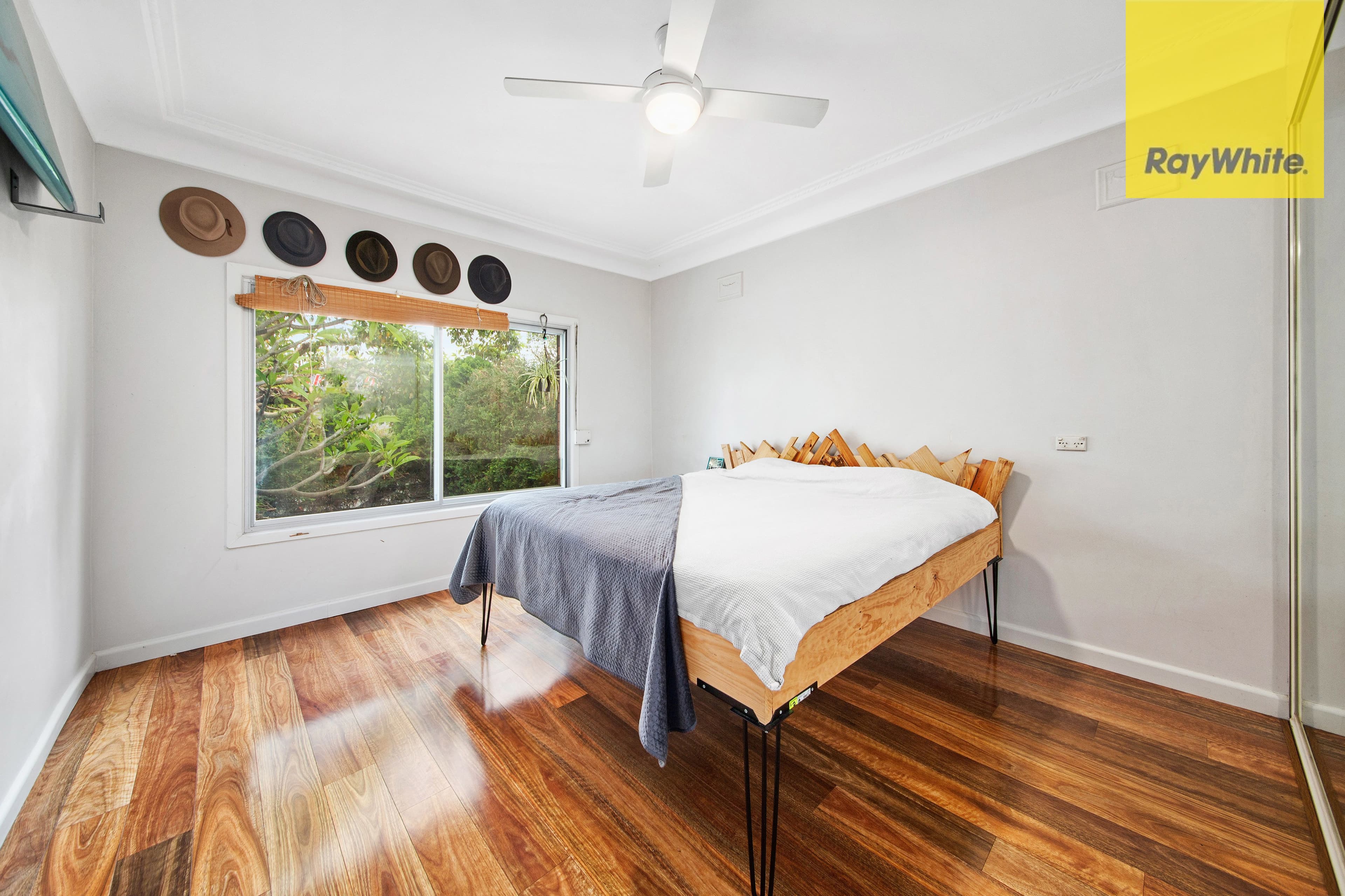 40 Captain Cook Drive, Caringbah - Thumbnail 4