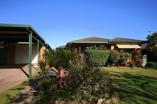 10 Lurnea Avenue, GEORGES HALL NSW 2198, Georges Hall - Image 1