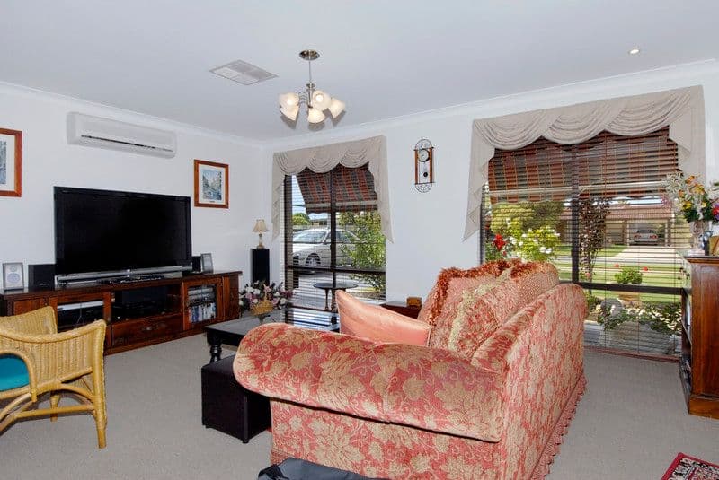 22 Waikiki Road, SAFETY BAY WA 6169, Safety Bay - Thumbnail 5