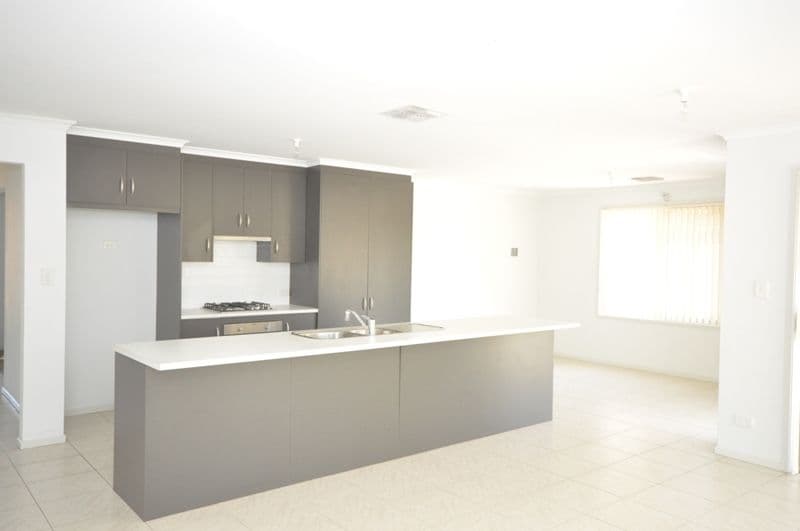 55 Strathaird Boulevard, SMITHFIELD SA 5114, Smithfield - Thumbnail 5