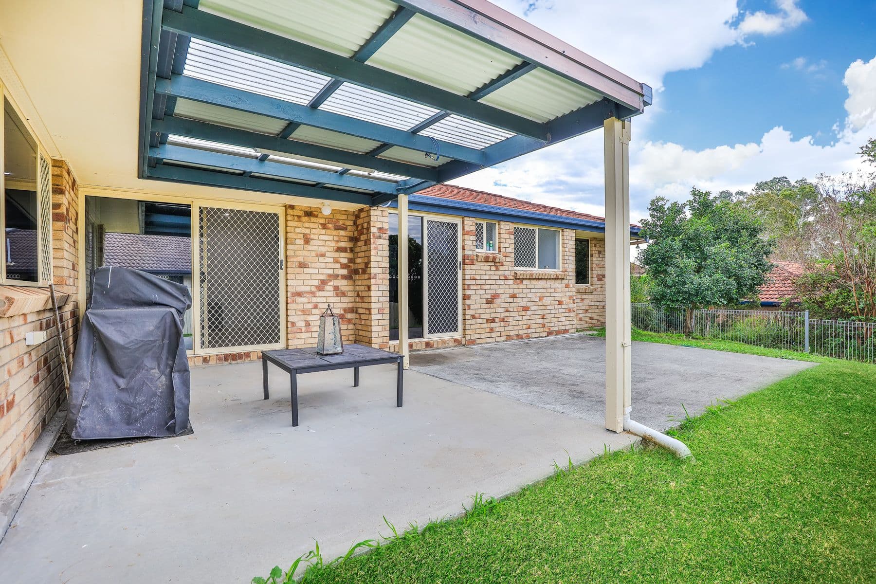 4 Holly Crescent, Windaroo QLD 4207, Windaroo - Thumbnail 2