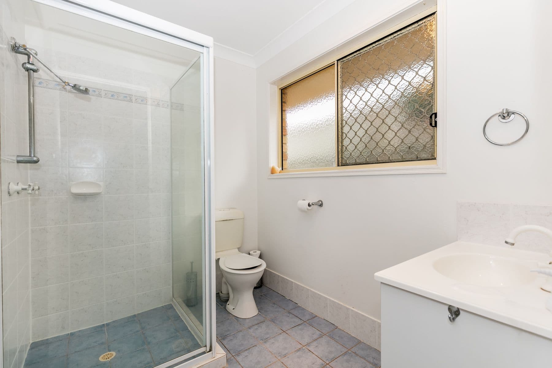 4 Holly Crescent, Windaroo QLD 4207, Windaroo - Thumbnail 8