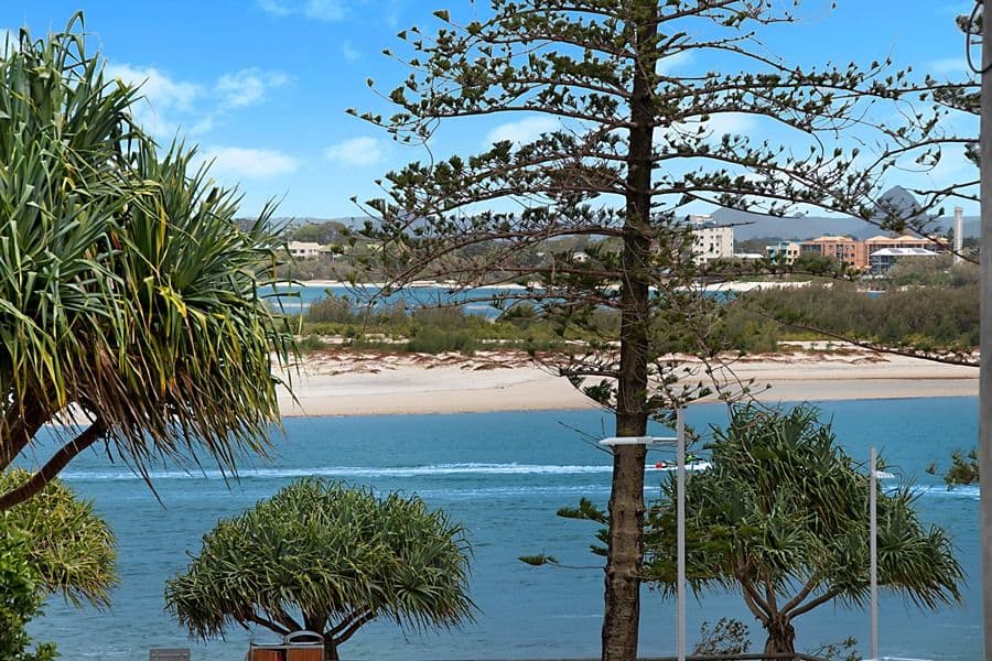 20 Bulcock Beach Esplanade, Caloundra QLD 4551, Caloundra - Thumbnail 3