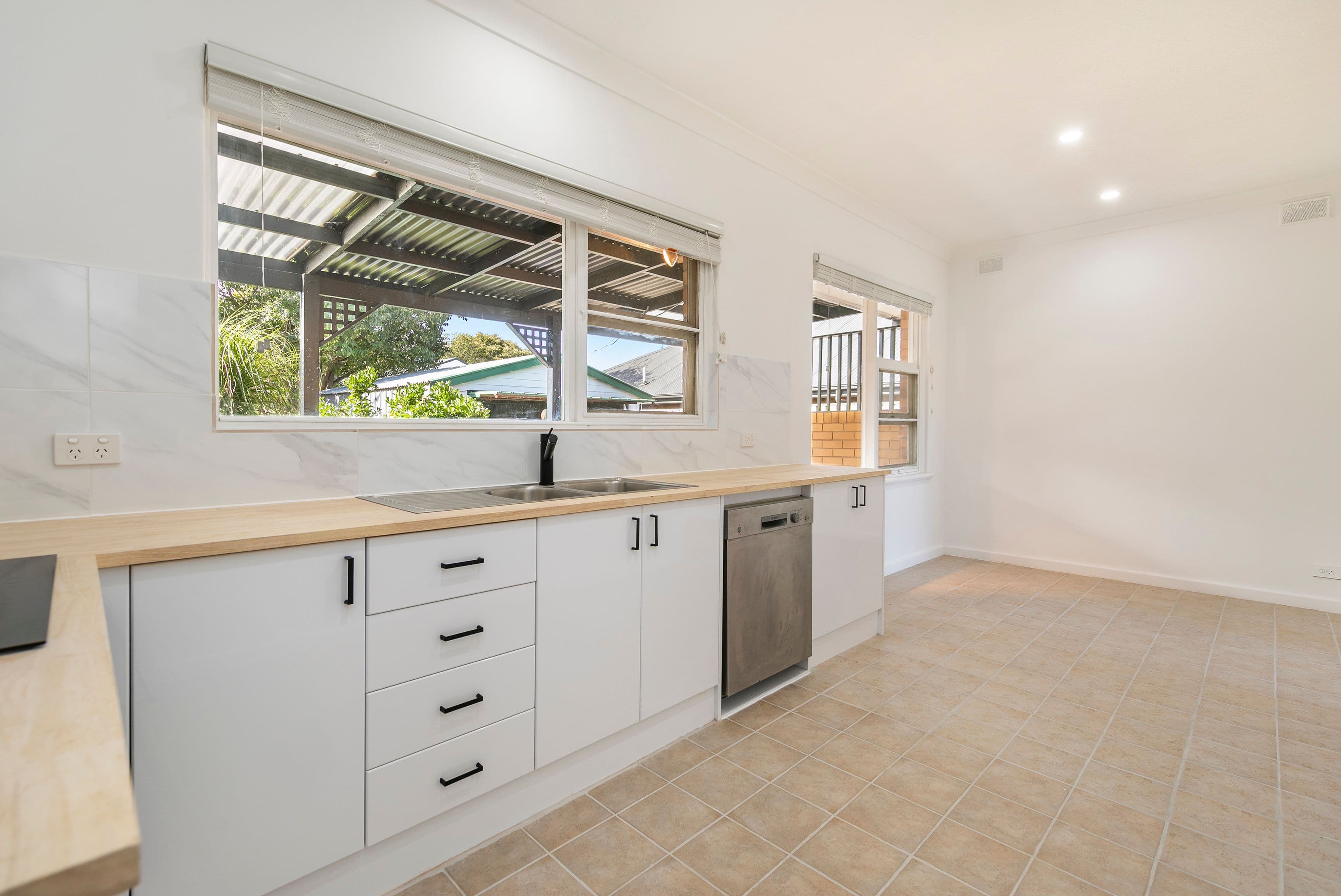 104 Nelson Road, Valley View SA 5093, Valley View - Thumbnail 2