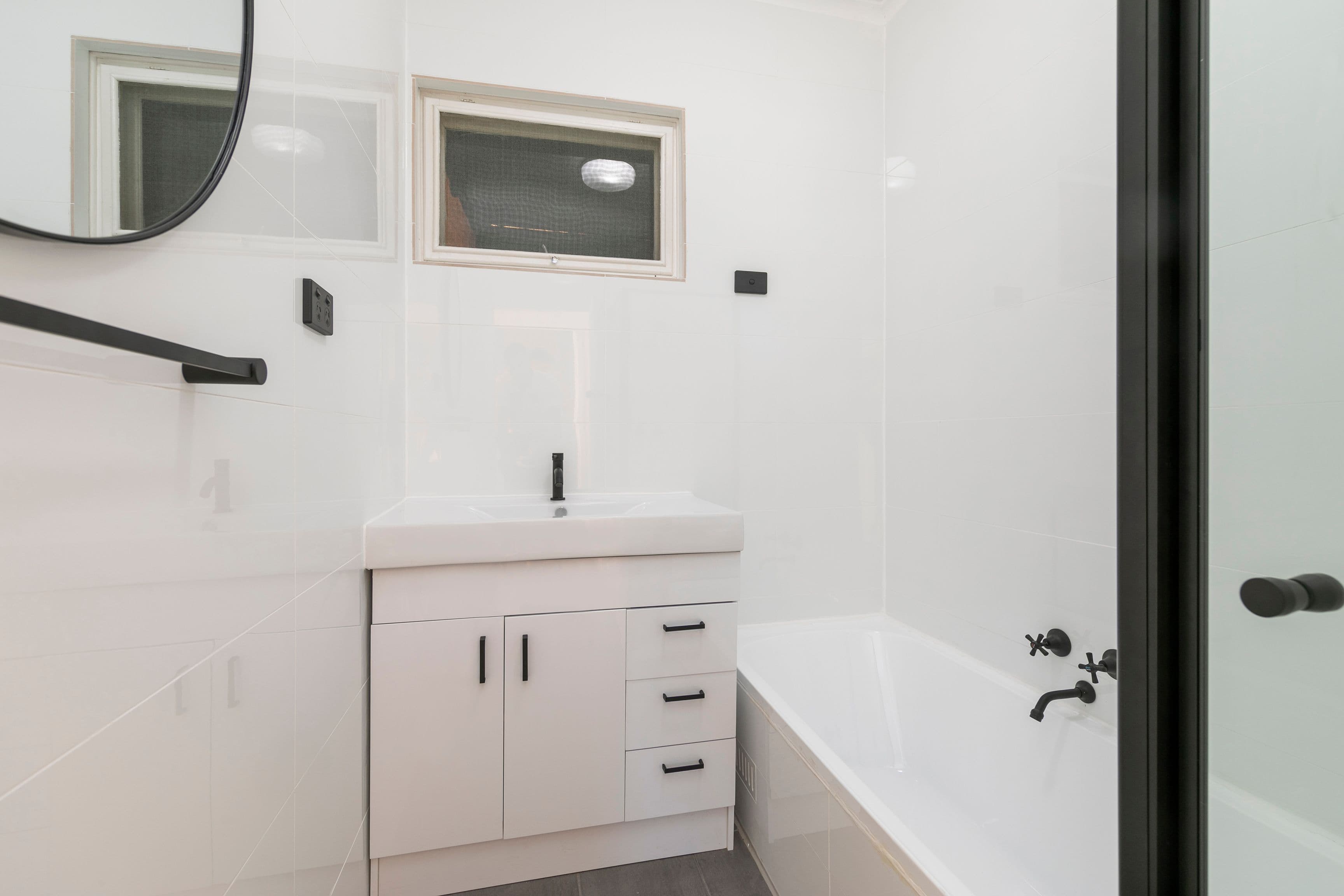 104 Nelson Road, Valley View SA 5093, Valley View - Thumbnail 3