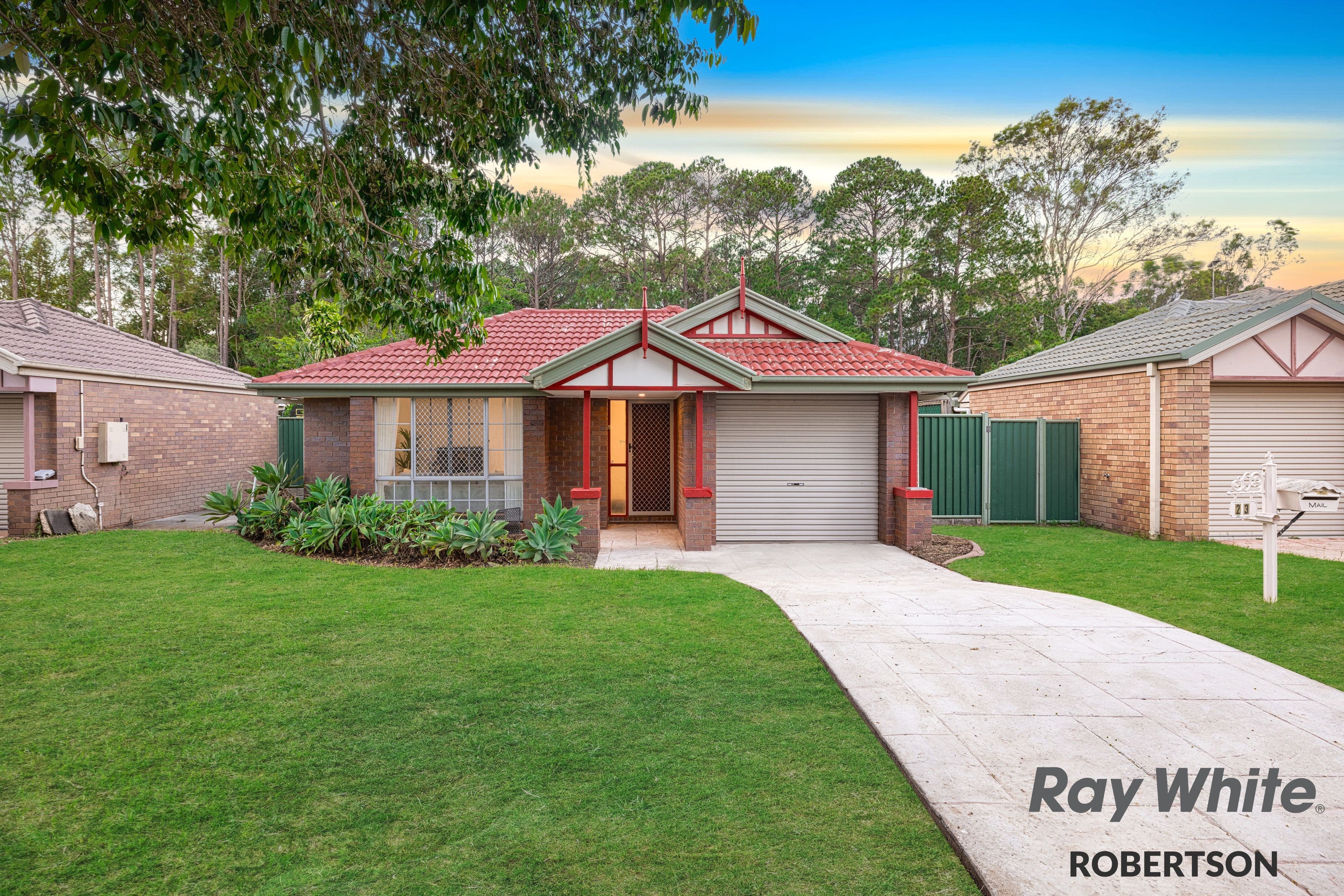 23 Greenlaw Place, Eight Mile Plains QLD 4113, Eight Mile Plains - Image 1