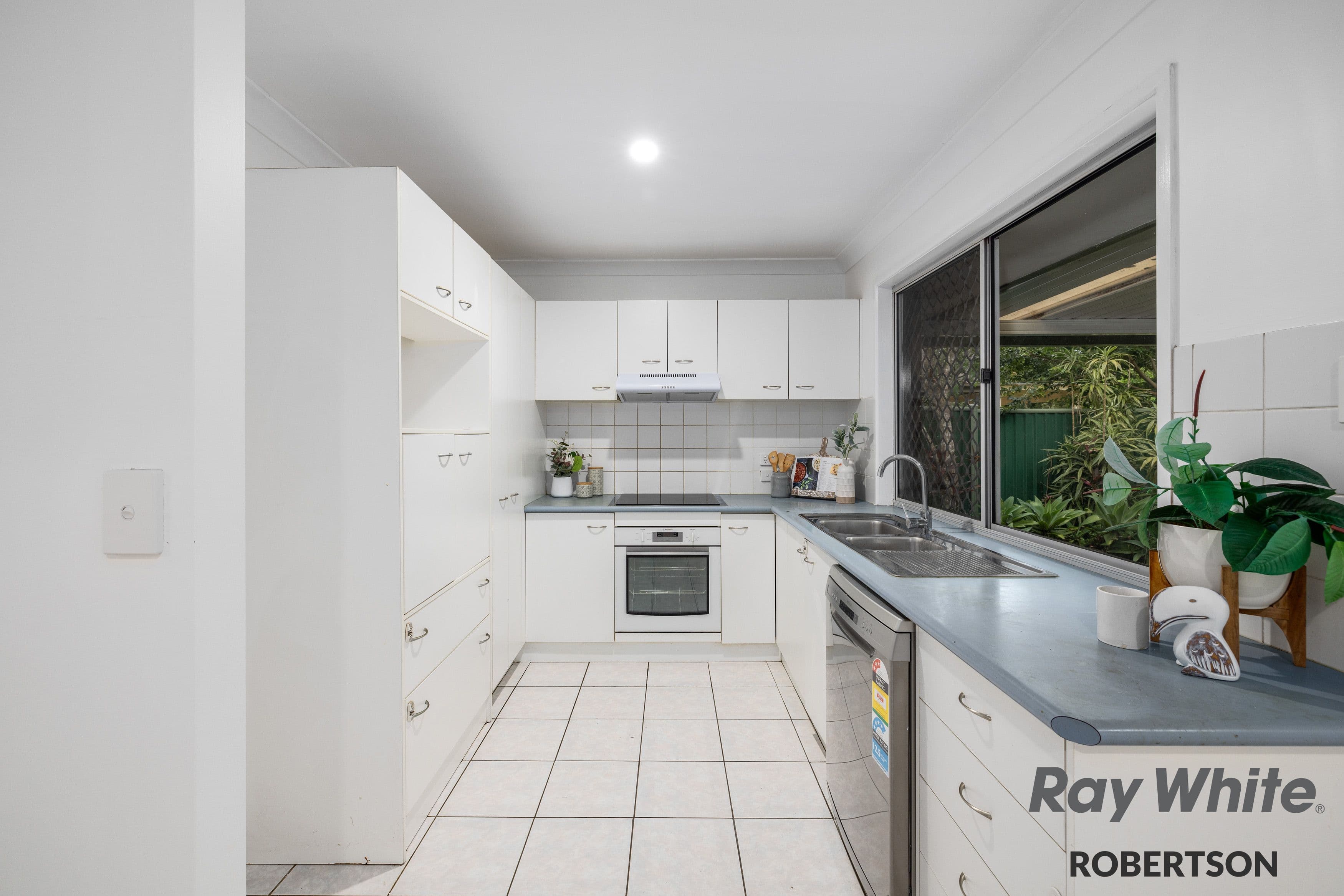 23 Greenlaw Place, Eight Mile Plains QLD 4113, Eight Mile Plains - Thumbnail 8