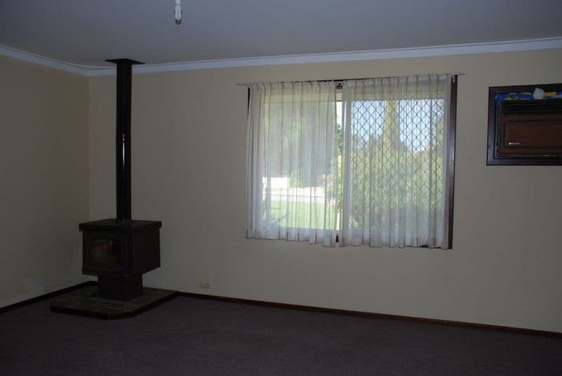 6 Bower Street, JURIEN BAY WA 6516, Jurien Bay - Thumbnail 3
