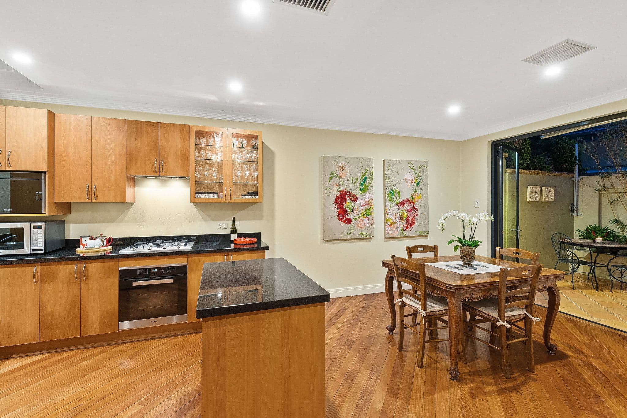 30 Shellcove Road, Kurraba Point - Thumbnail 8