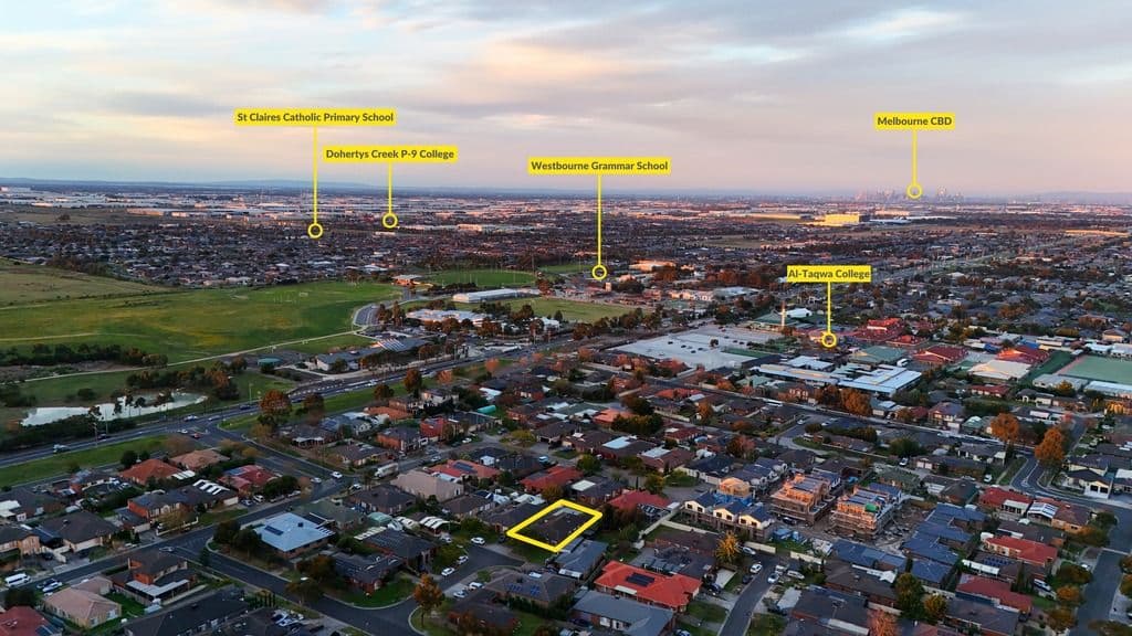 5 Keats Court, Truganina VIC 3029, Truganina - Thumbnail 2