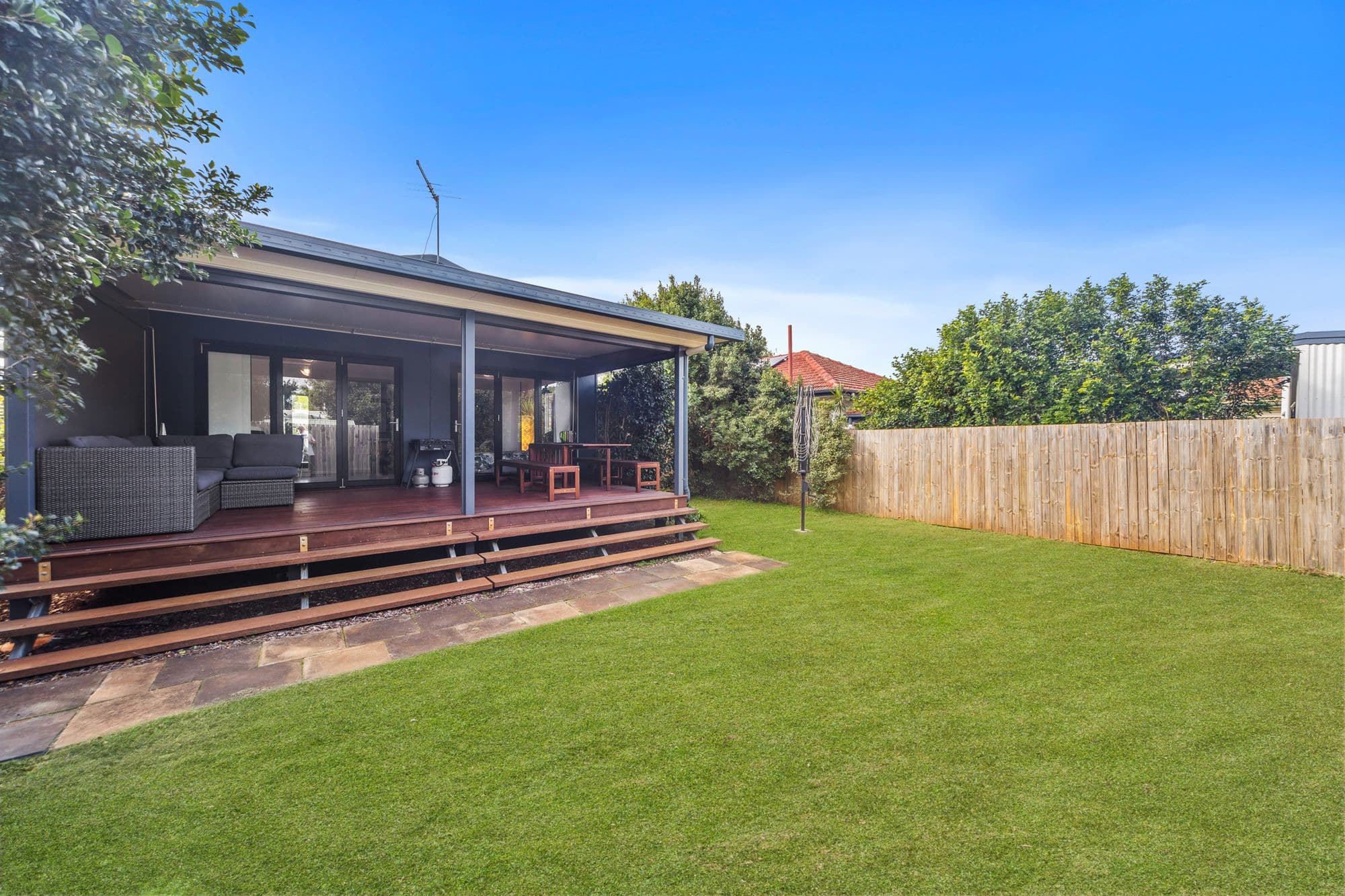 3 Pearl Street, Scarborough QLD 4020, Scarborough - Thumbnail 2