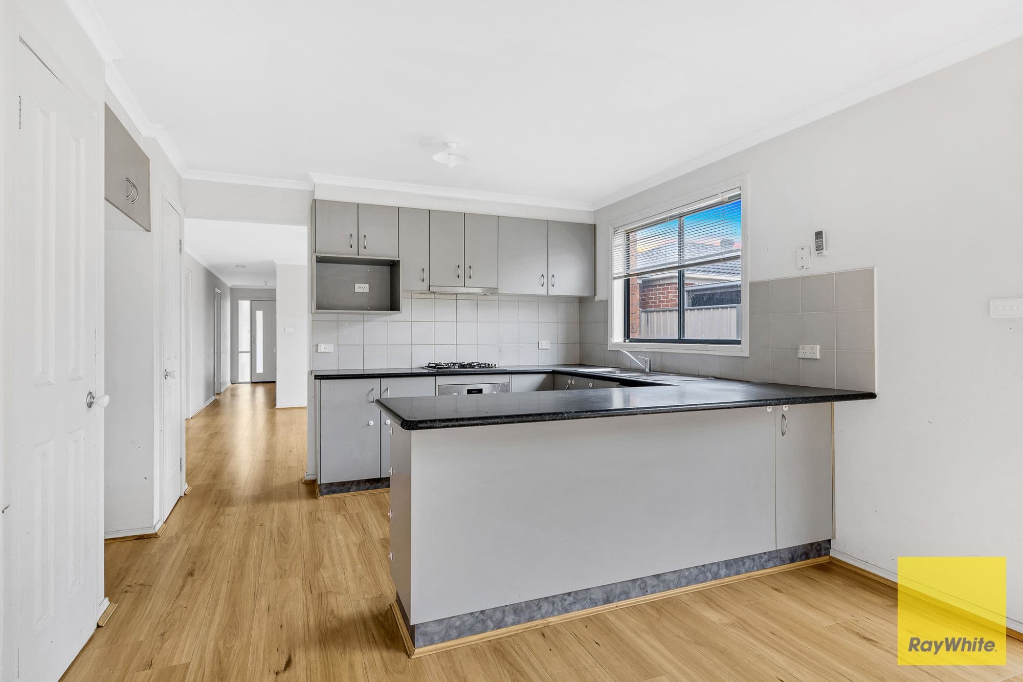 4 Hollows Circuit, Tarneit VIC 3029, Tarneit - Thumbnail 7