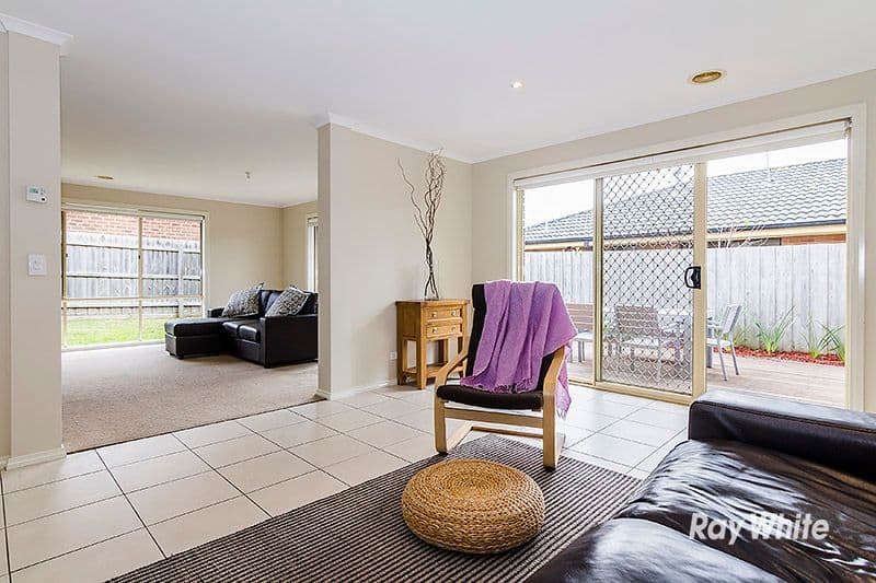 5 Blainroe Crescent, CRANBOURNE VIC 3977, Cranbourne - Thumbnail 4