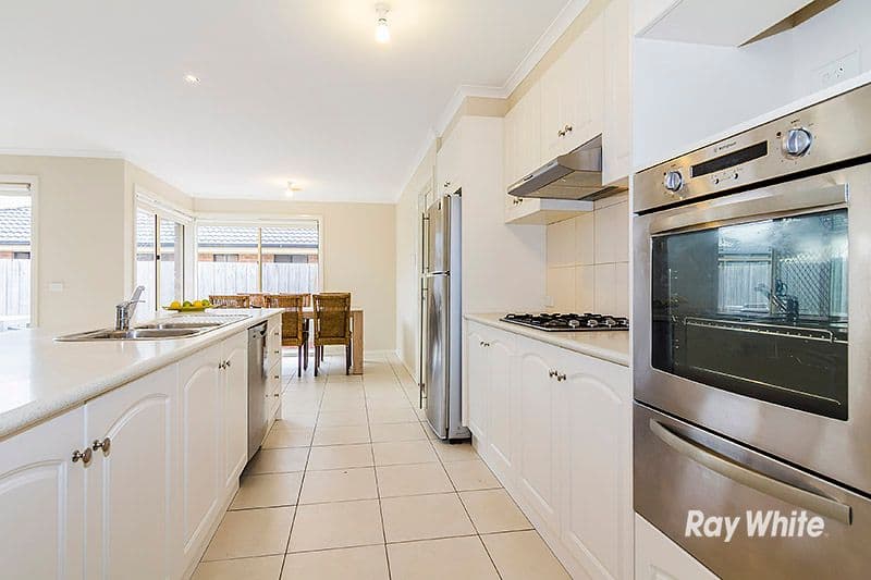 5 Blainroe Crescent, CRANBOURNE VIC 3977, Cranbourne - Thumbnail 8