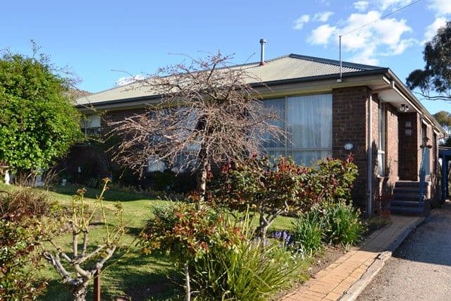 14 Delhi Street, Seymour VIC 3660, Seymour - Thumbnail 2