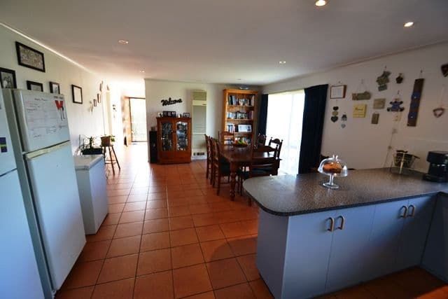 14 Delhi Street, Seymour VIC 3660, Seymour - Thumbnail 4