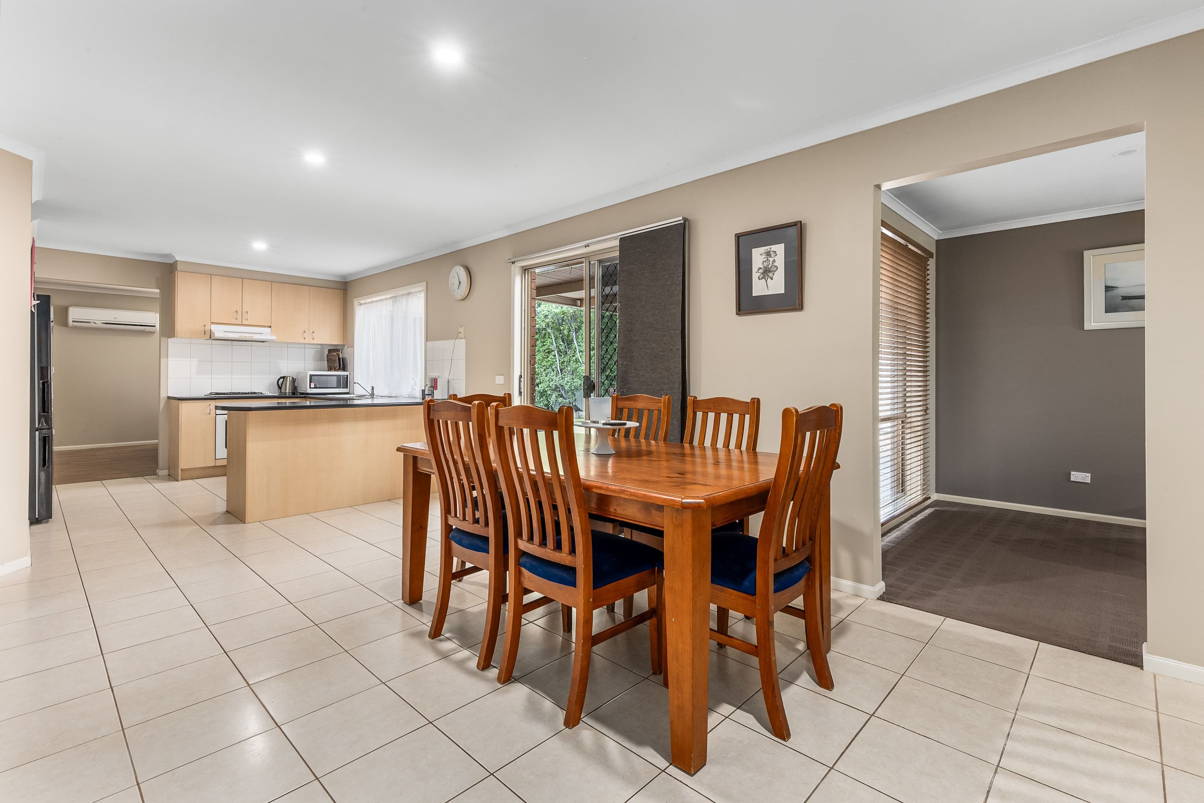 17 Pine Valley Rise, Craigieburn VIC 3064, Craigieburn - Thumbnail 6
