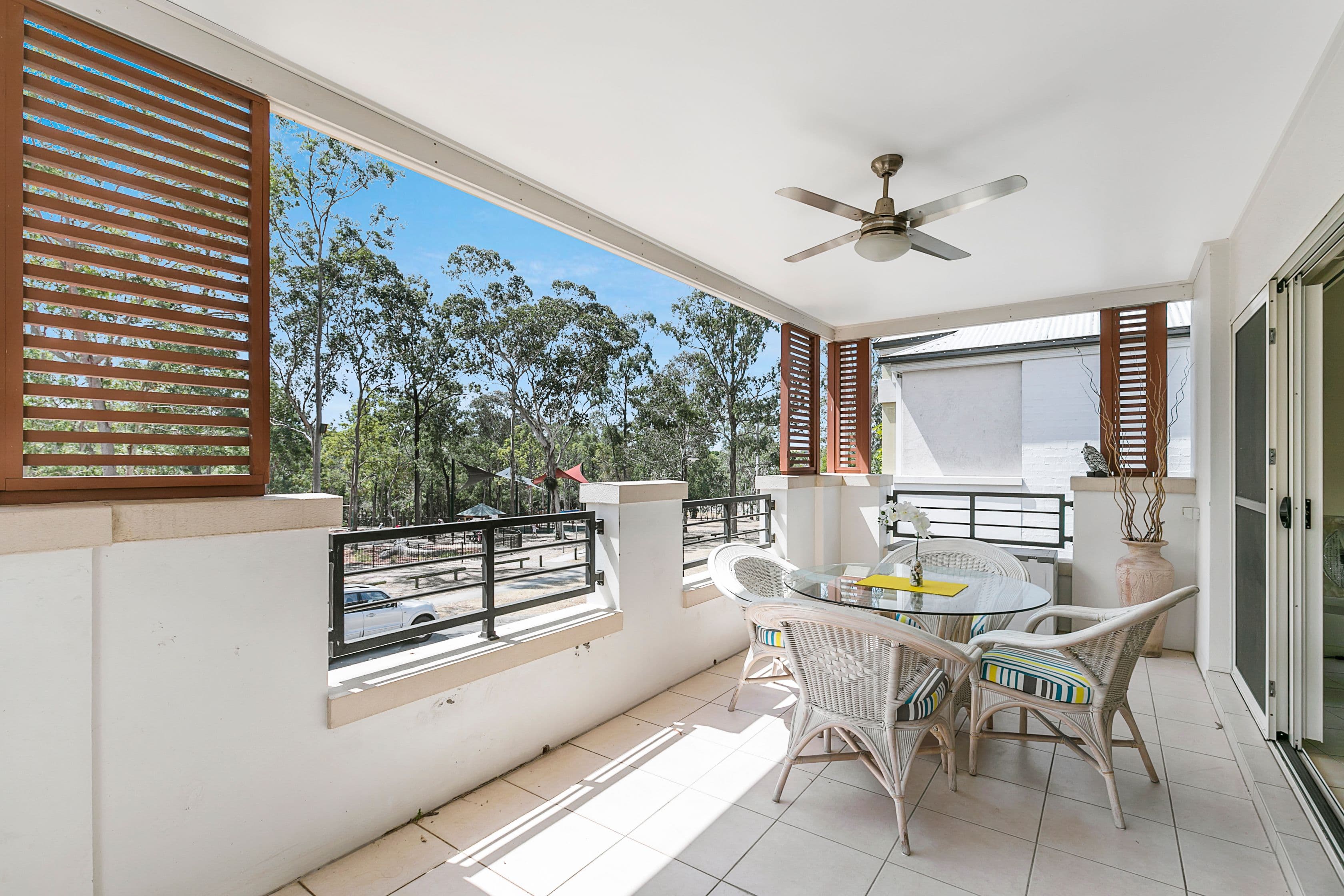 35 Greenway Circuit, Mount Ommaney QLD 4074, Mount Ommaney - Thumbnail 2