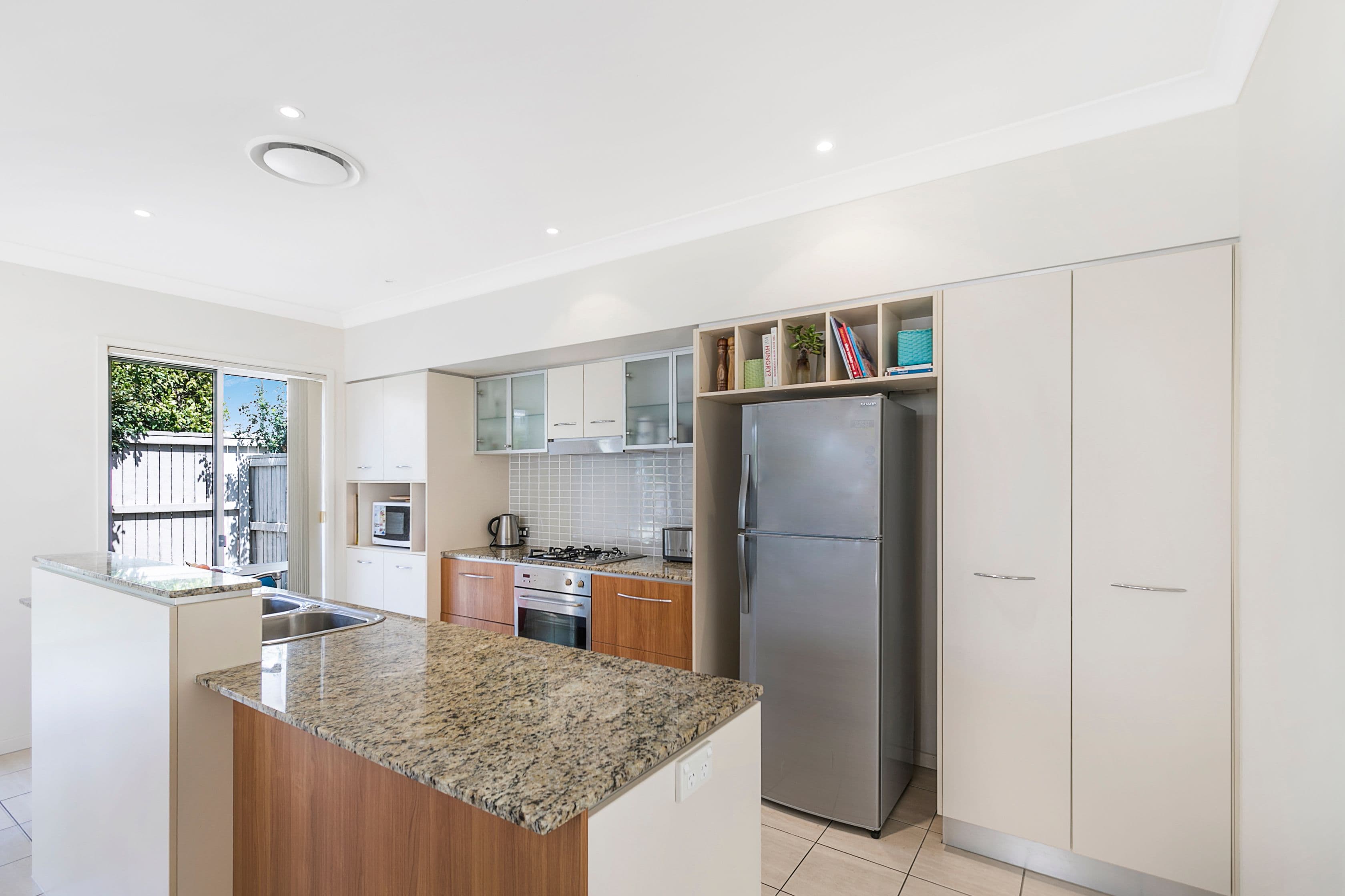 35 Greenway Circuit, Mount Ommaney QLD 4074, Mount Ommaney - Thumbnail 3