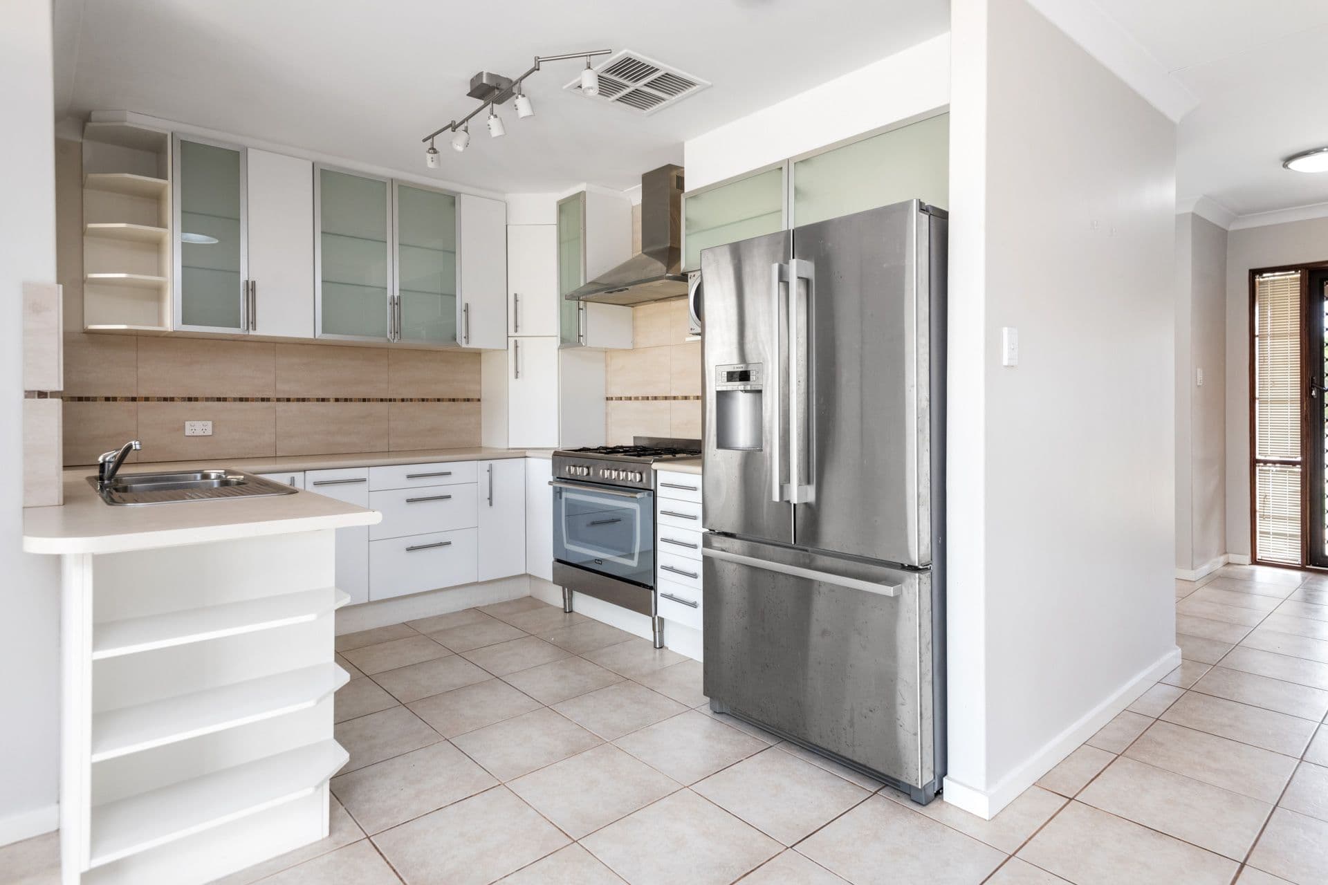 6 Jugan Place, Hannans WA 6430, Hannans - Thumbnail 2