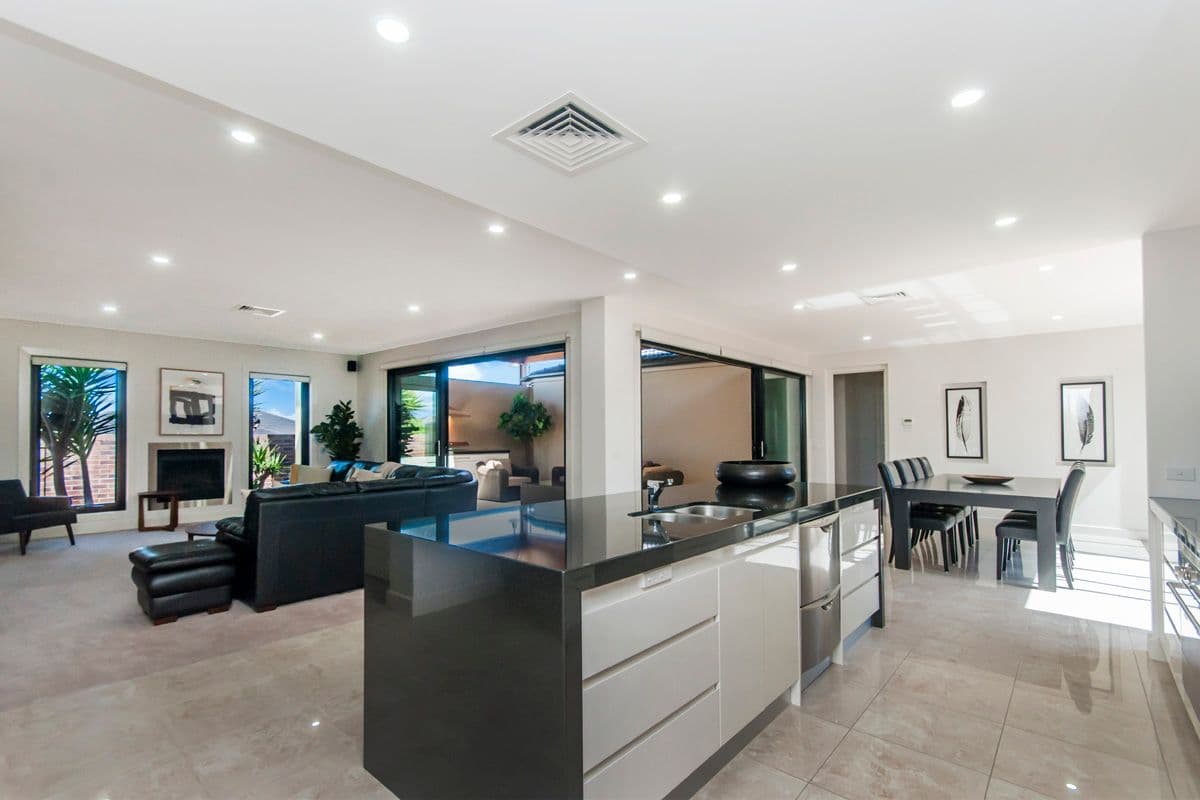 18 Flinders Street, Warrnambool VIC 3280, Warrnambool - Thumbnail 4