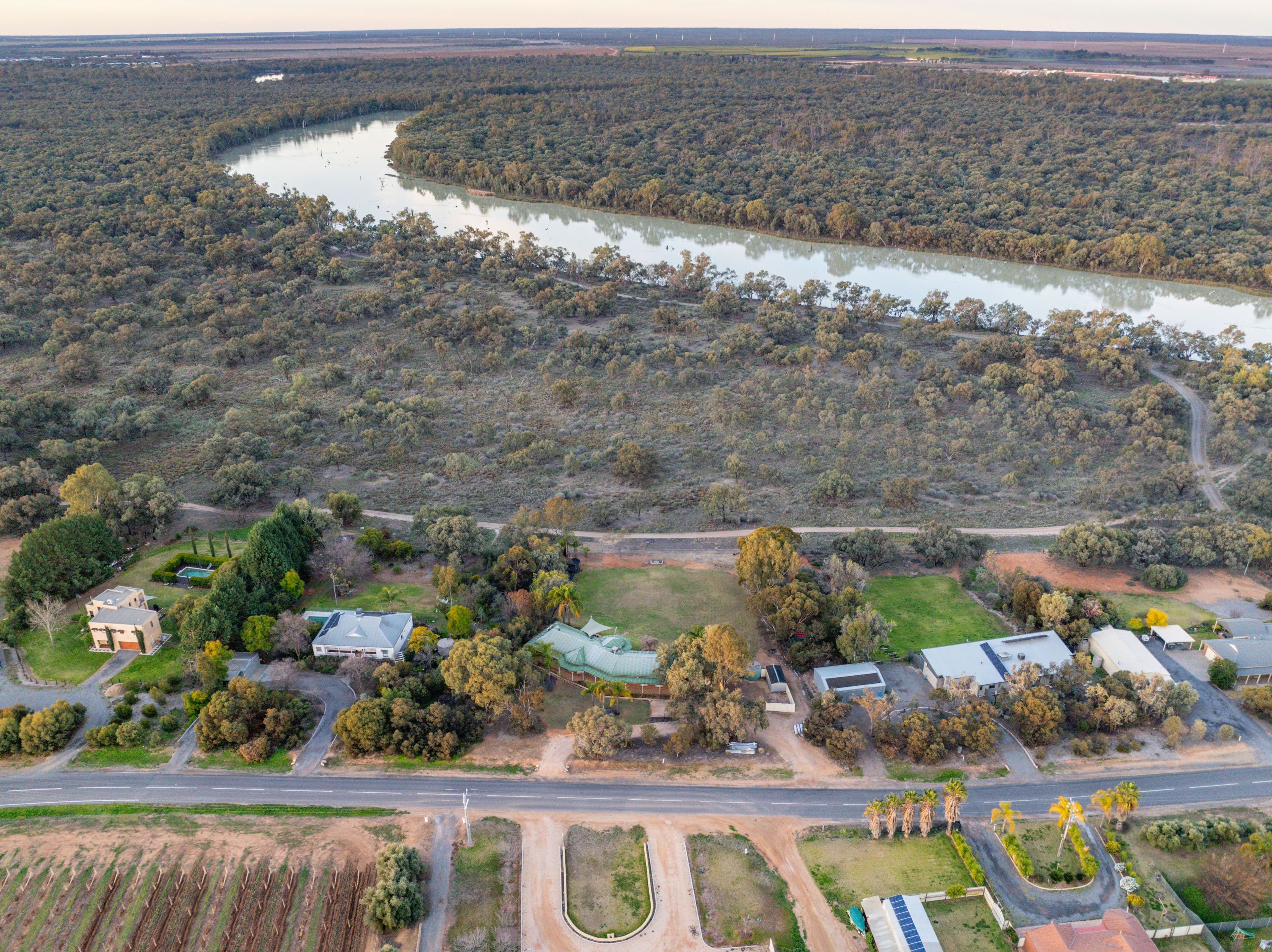 637 Cureton Avenue, Nichols Point VIC 3501, Nichols Point - Thumbnail 2