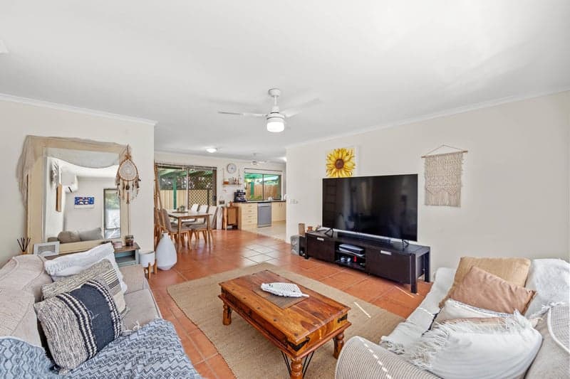 8 Musical Court, Oxenford - Thumbnail 3