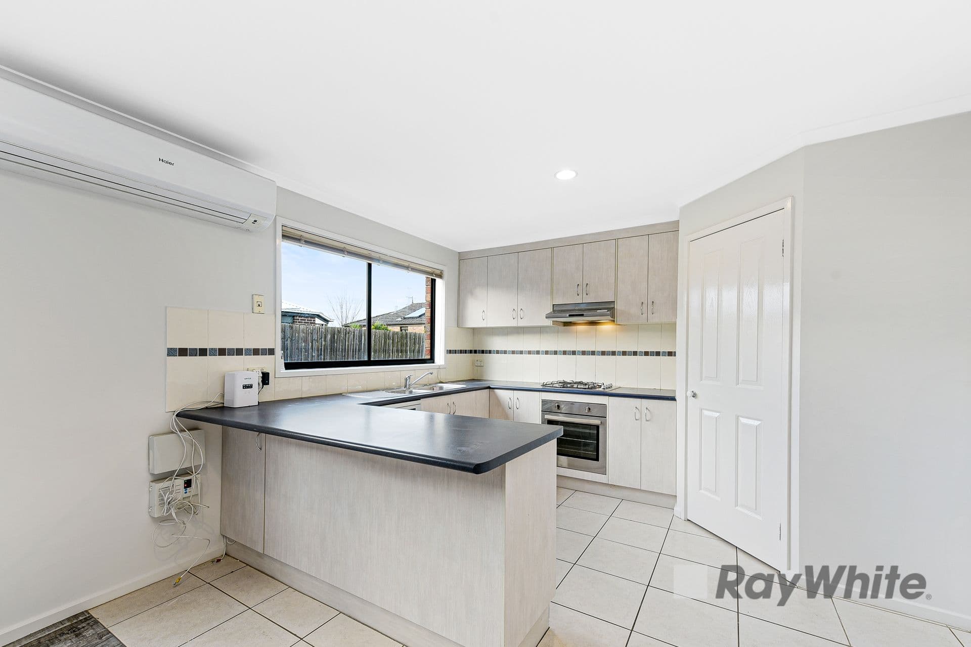 79 Calais Circuit, Cranbourne West VIC 3977, Cranbourne West - Thumbnail 4