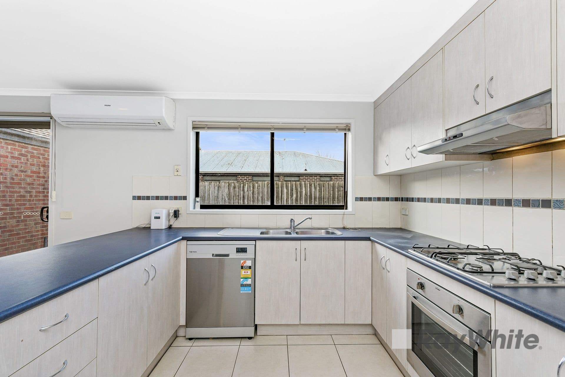 79 Calais Circuit, Cranbourne West VIC 3977, Cranbourne West - Thumbnail 5
