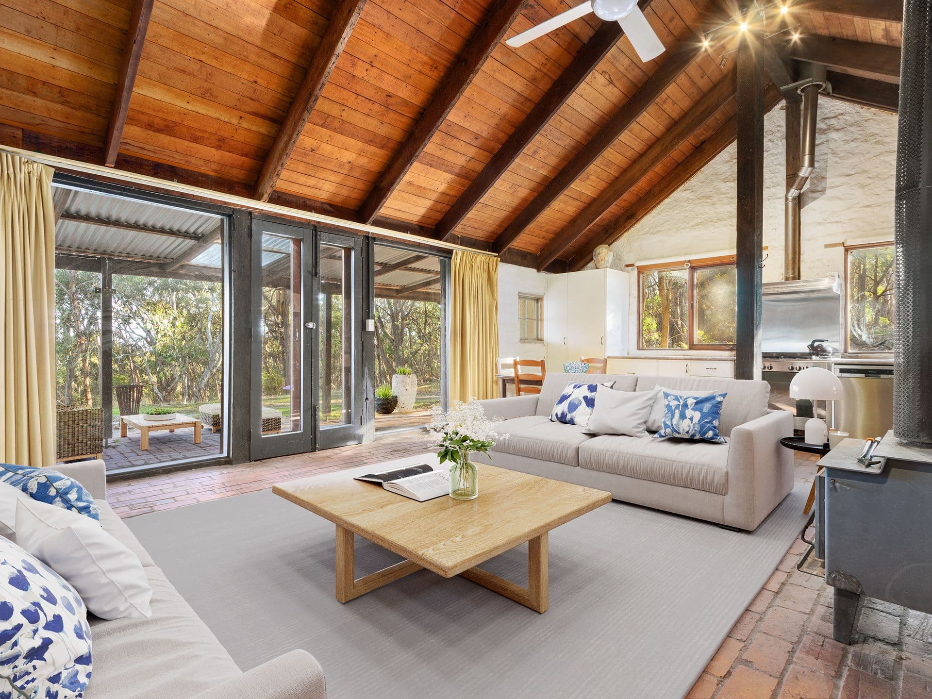 1/1 Hatfield Drive, Drouin, Drouin - Thumbnail 3