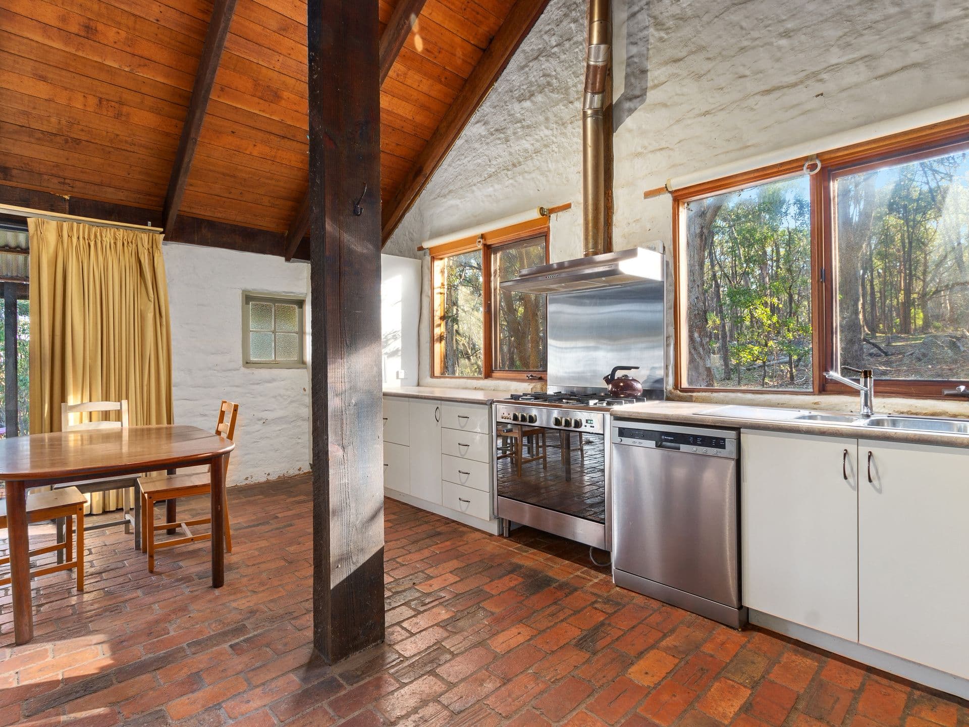 1/1 Hatfield Drive, Drouin, Drouin - Thumbnail 4