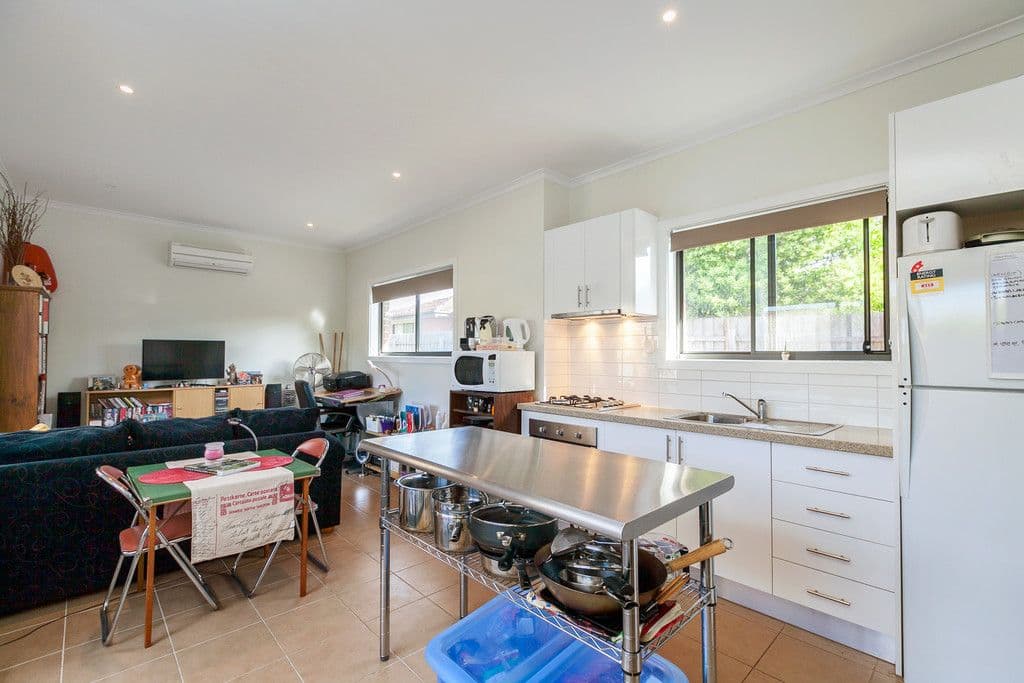 34 Willoughby Street, RESERVOIR VIC 3073, Reservoir - Thumbnail 5