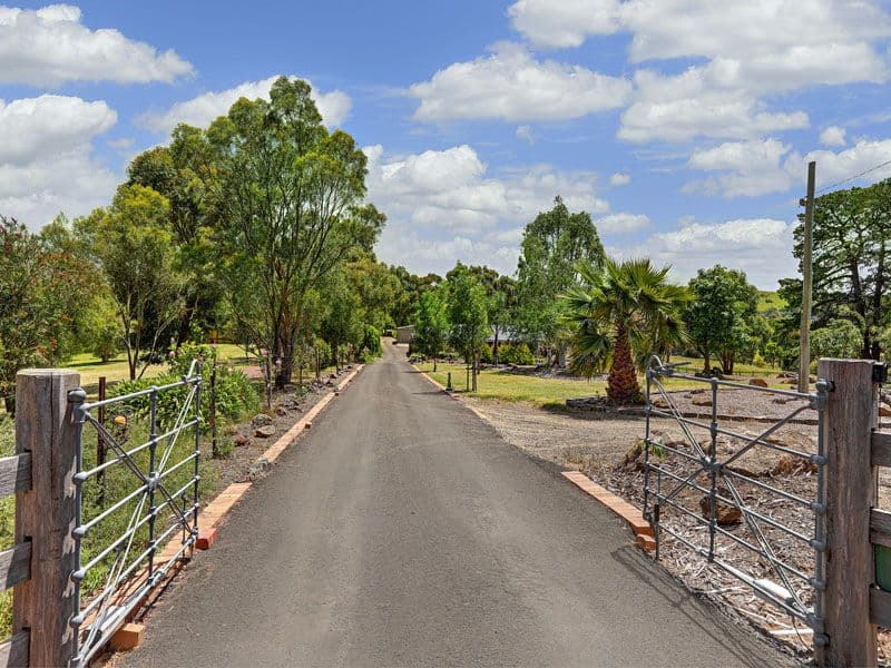 155 Fifth Avenue, EDEN PARK VIC 3757, Eden Park - Thumbnail 2